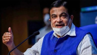 nitin gadkari 1 6 एयरबैग का नियम 2 दिन बाद होने वाला था लागू, लेकिन गडकरी ने कर दिया अब ये बड़ा ऐलान