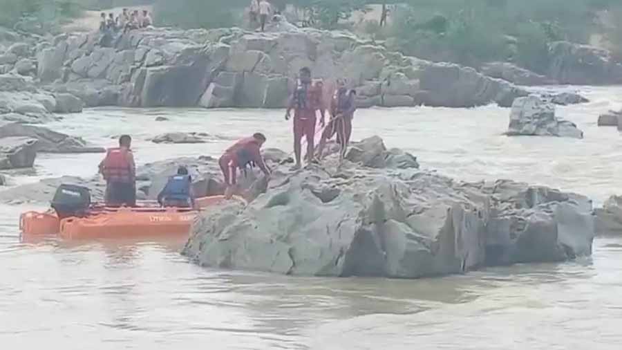 singdev nadi1 जांजगीर-चांपा में देवरी पिकनिक स्पॉट पर बड़ा हादसा, हसदेव नदी में बहे दो युवक