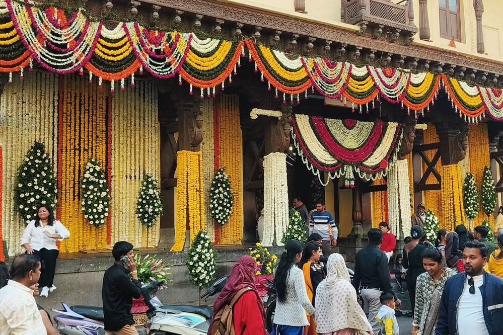 13A 94 गोपाल मंदिर में शादी का मुद्दा गरमाया, संभागायुक्त ने डिप्टी कलेक्टर सहित दो अधिकारियों को हटाया