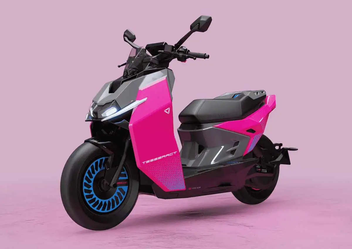 Tesseract Scooter Pink